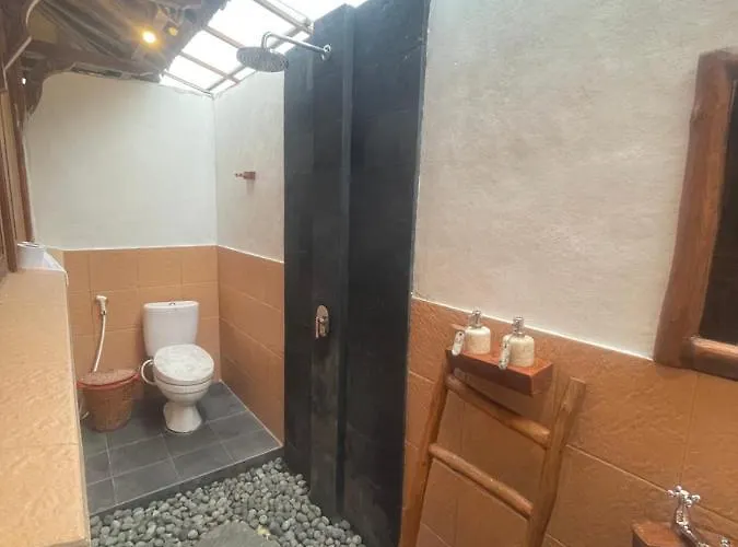 Kepaon Gari Hotel 3*